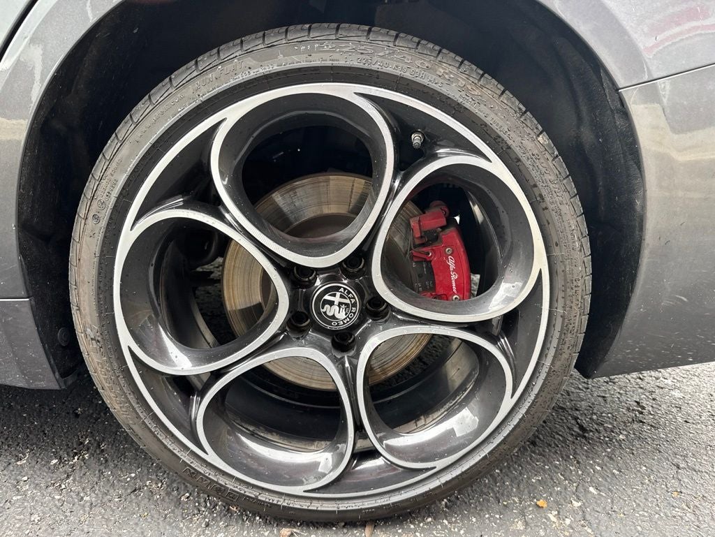 2024 Alfa Romeo Giulia Veloce