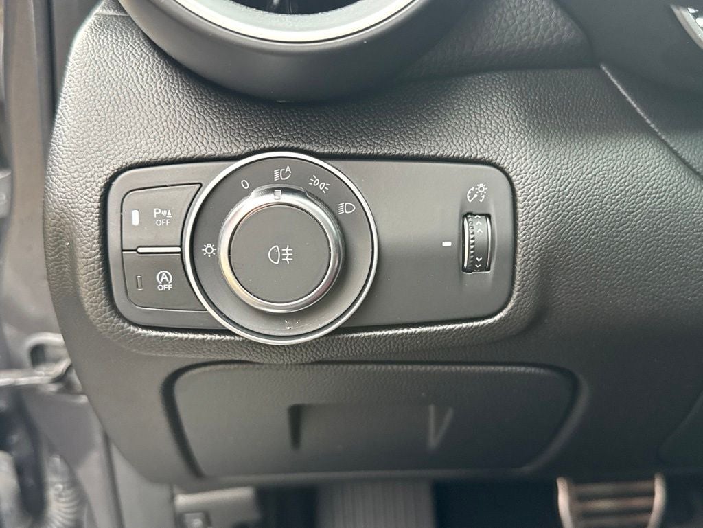 2024 Alfa Romeo Giulia Veloce