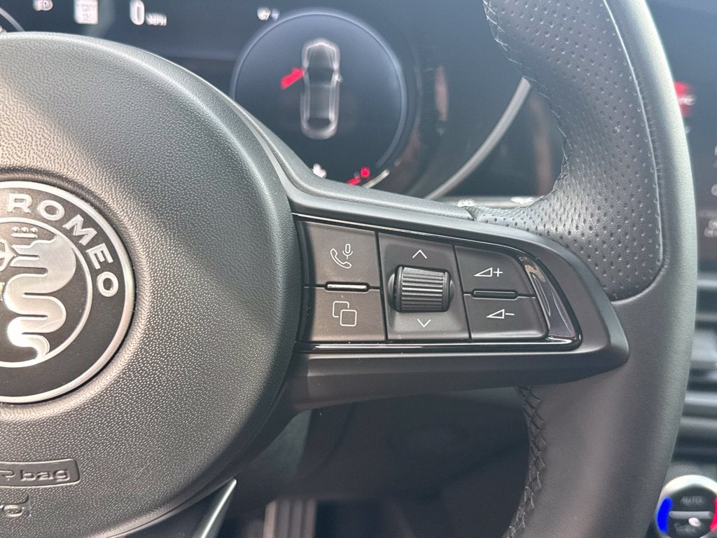 2024 Alfa Romeo Giulia Ti