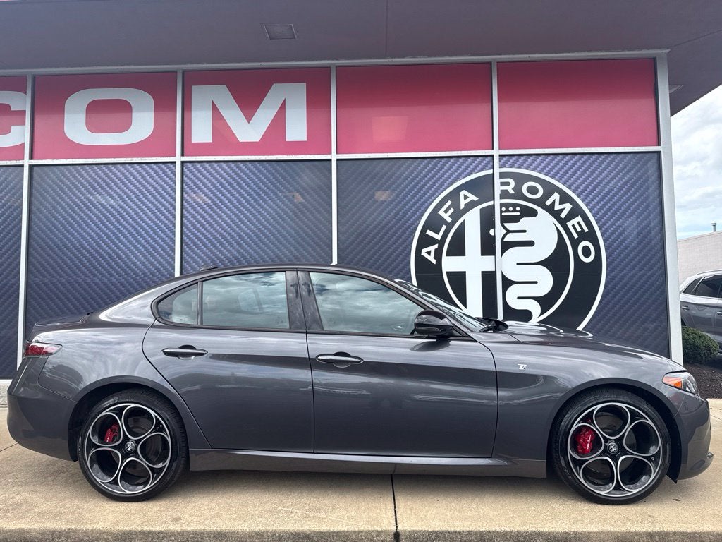 2024 Alfa Romeo Giulia Ti
