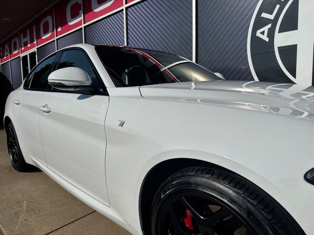 2022 Alfa Romeo Giulia Ti
