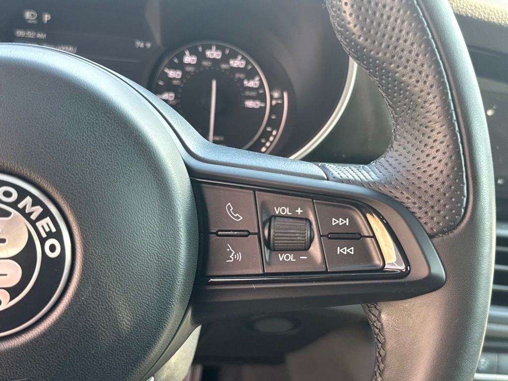 2022 Alfa Romeo Giulia Ti