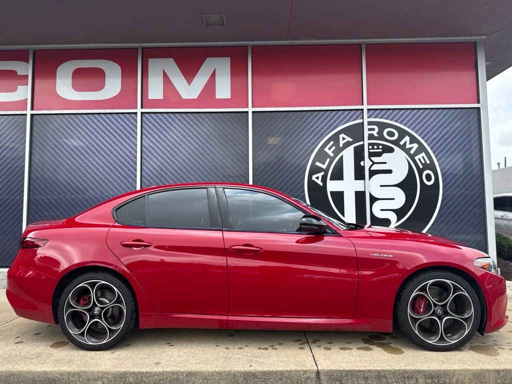 2022 Alfa Romeo Giulia Veloce