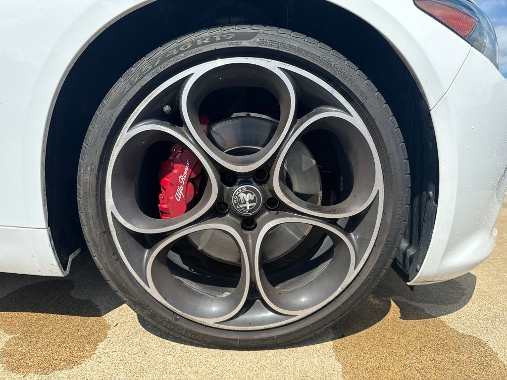 2022 Alfa Romeo Giulia Veloce