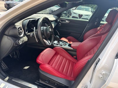 2022 Alfa Romeo Giulia Veloce