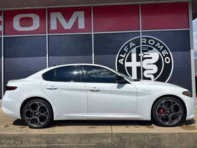 2022 Alfa Romeo Giulia Veloce