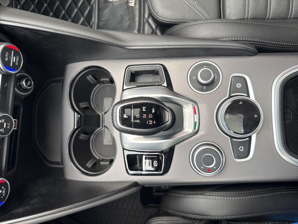 2022 Alfa Romeo Giulia Veloce