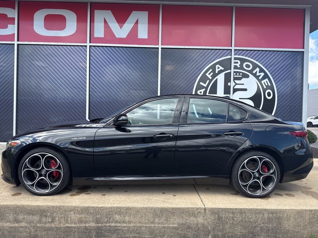 2023 Alfa Romeo Giulia Veloce