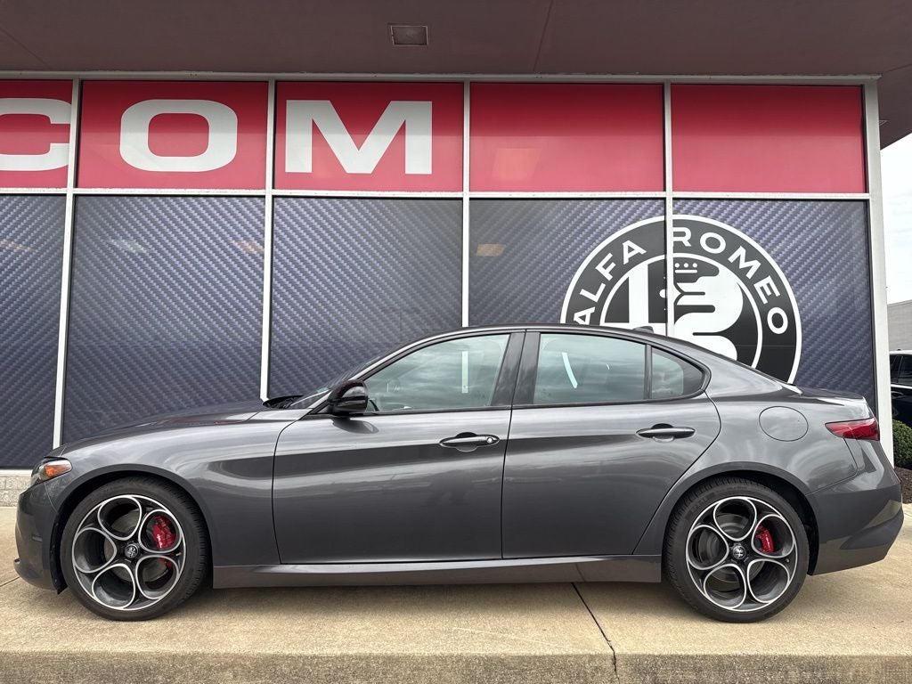 2022 Alfa Romeo Giulia Veloce