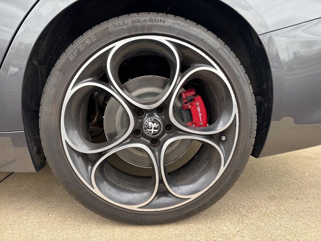 2022 Alfa Romeo Giulia Veloce