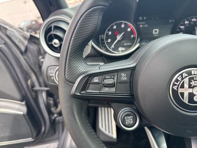 2022 Alfa Romeo Giulia Veloce