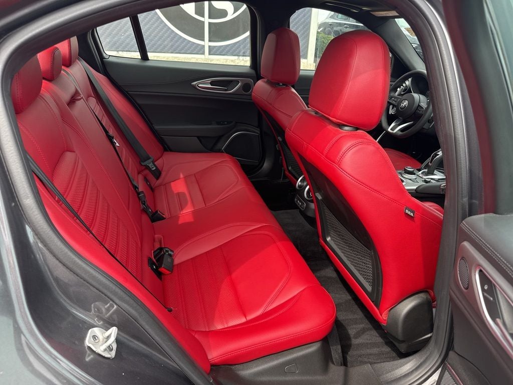 2022 Alfa Romeo Giulia Veloce