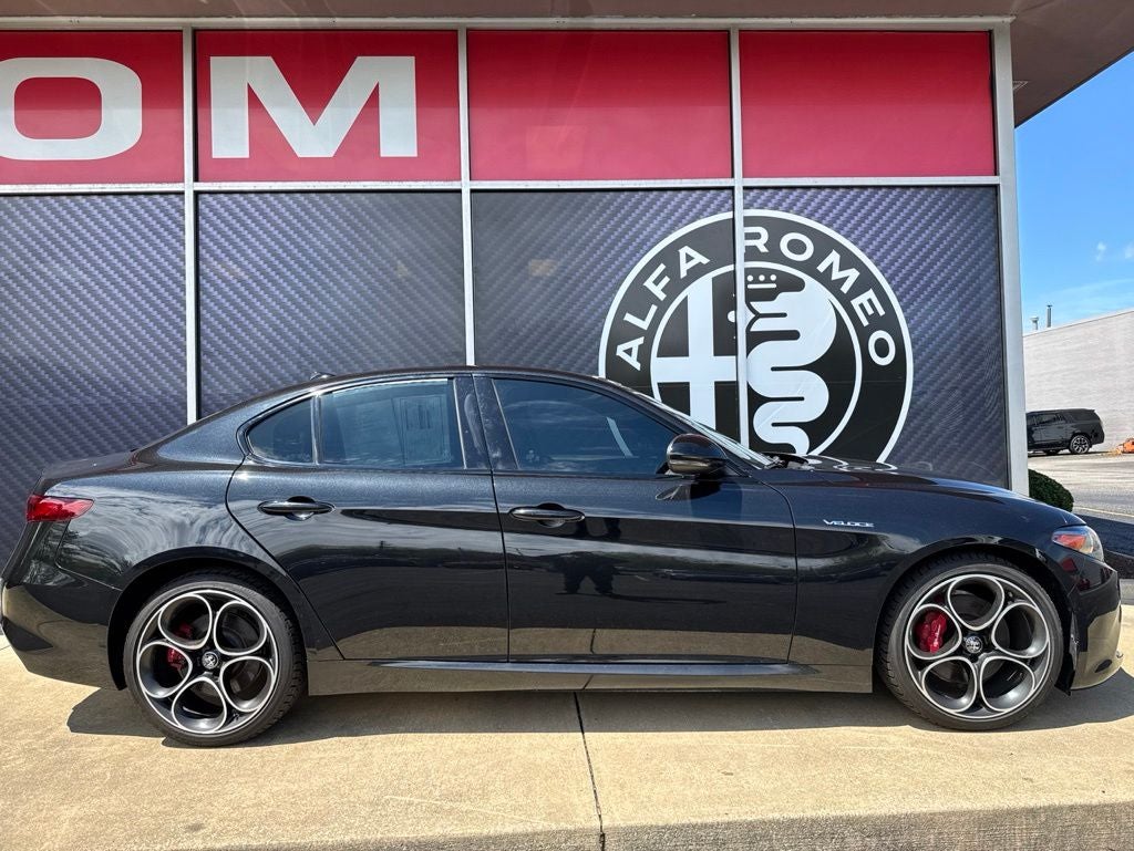 2022 Alfa Romeo Giulia Veloce