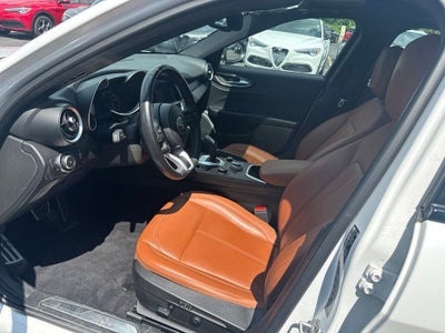 2022 Alfa Romeo Giulia Ti