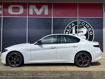 2023 Alfa Romeo Giulia Veloce