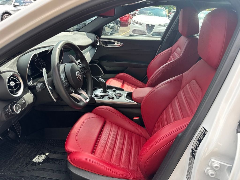 2023 Alfa Romeo Giulia Veloce