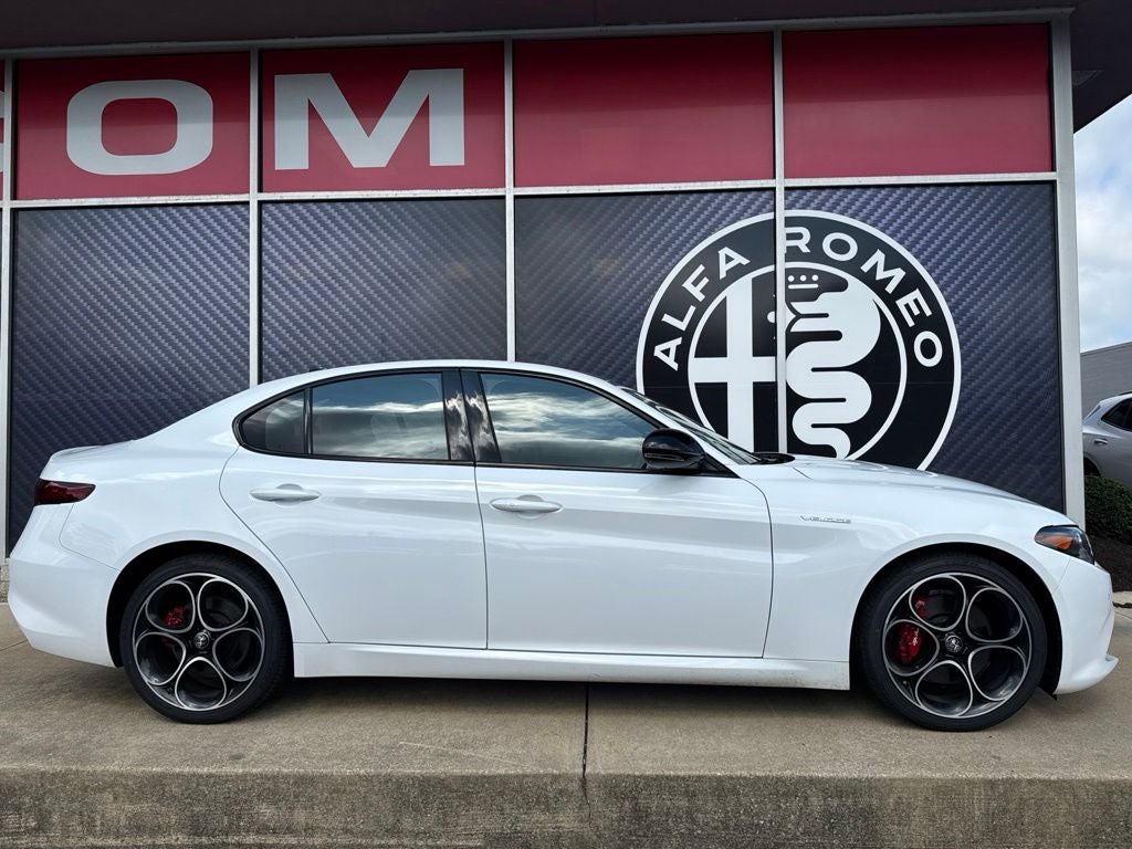 2023 Alfa Romeo Giulia Veloce