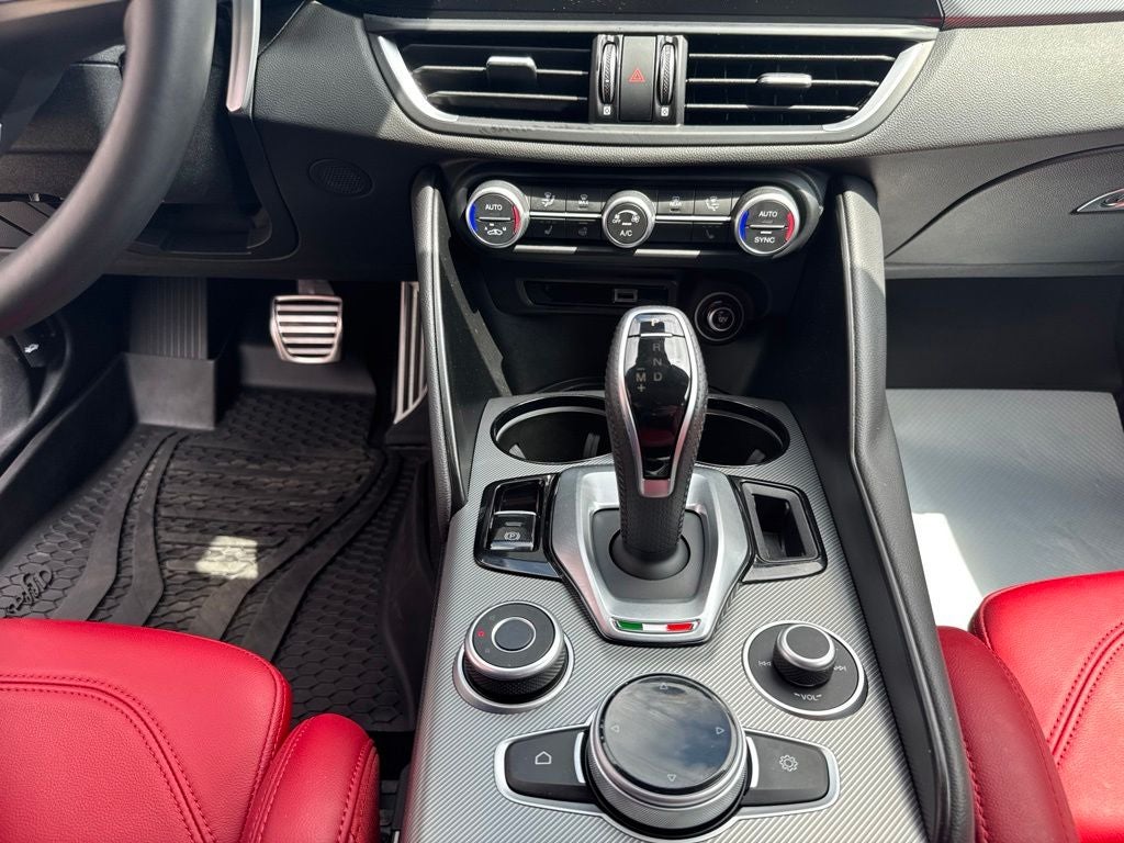 2023 Alfa Romeo Giulia Veloce