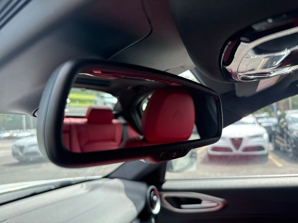 2023 Alfa Romeo Giulia Veloce