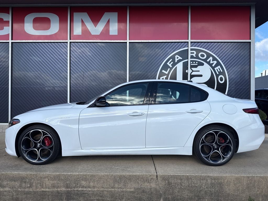 2023 Alfa Romeo Giulia Veloce