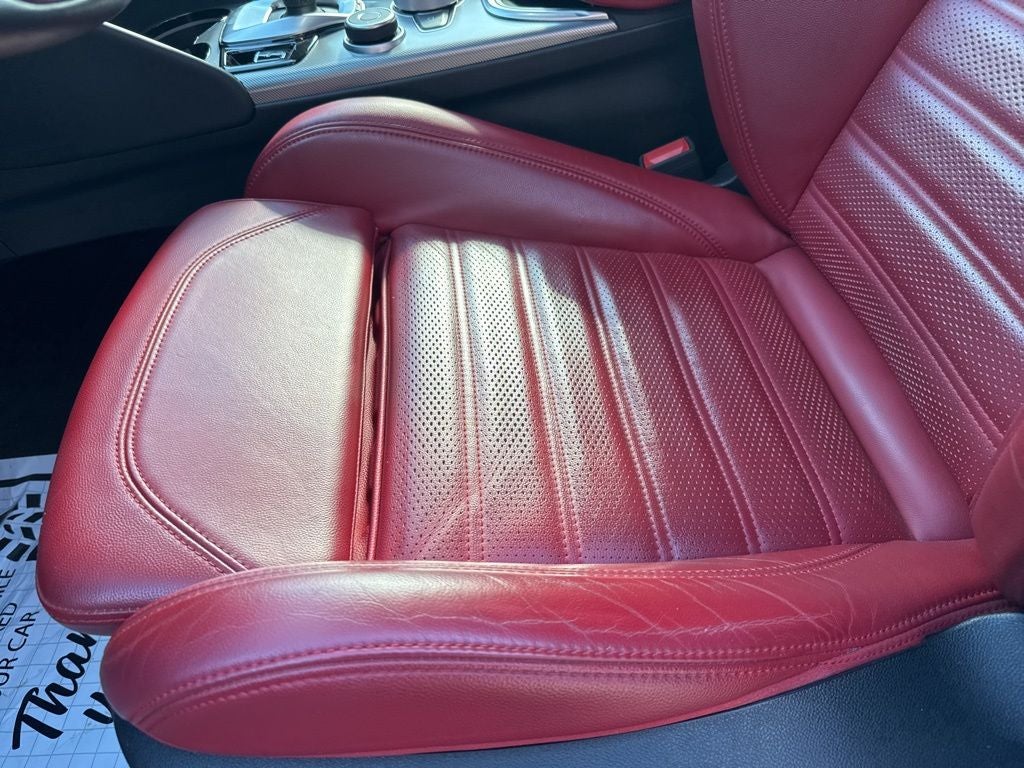 2023 Alfa Romeo Giulia Veloce
