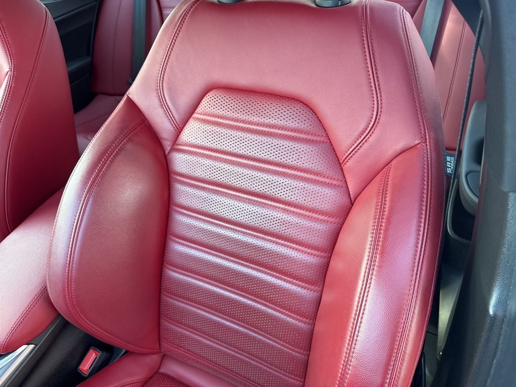 2023 Alfa Romeo Giulia Veloce