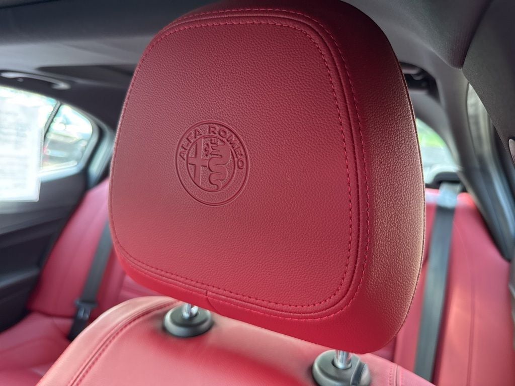 2023 Alfa Romeo Giulia Veloce