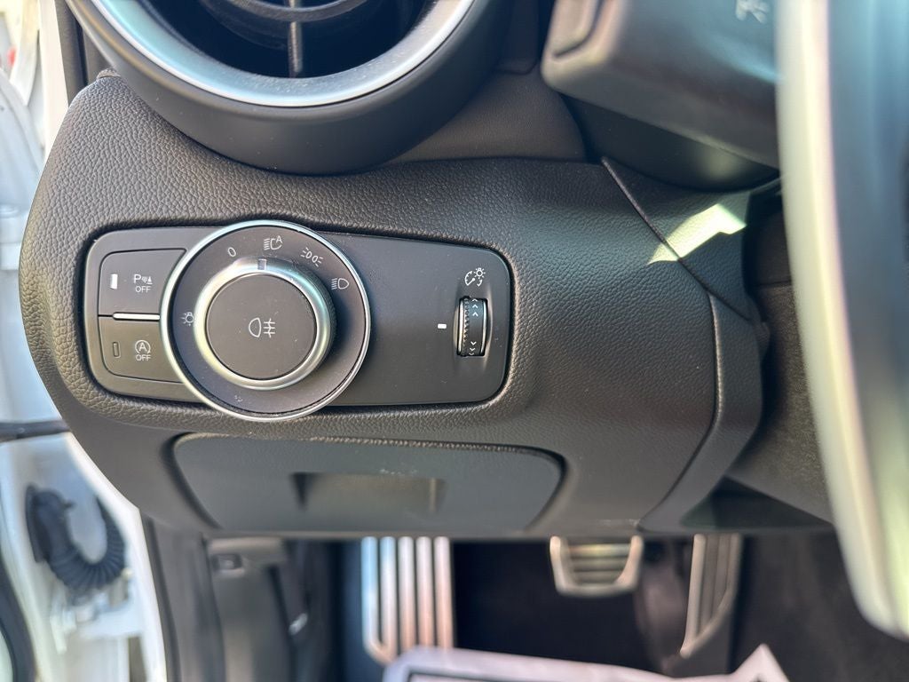2023 Alfa Romeo Giulia Veloce