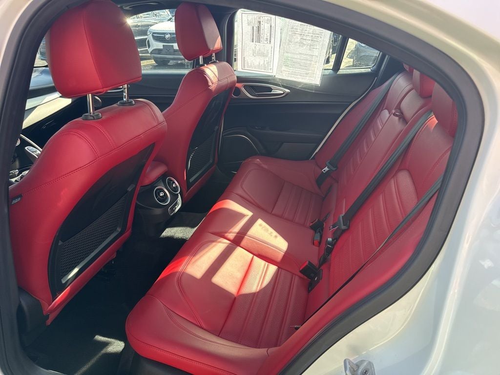 2023 Alfa Romeo Giulia Veloce