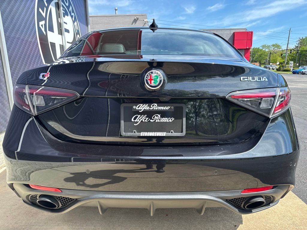 2024 Alfa Romeo Giulia Competizione