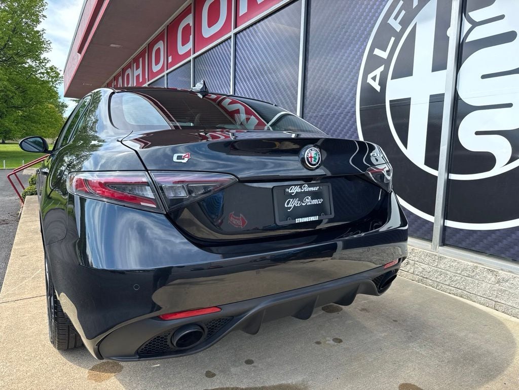 2024 Alfa Romeo Giulia Competizione