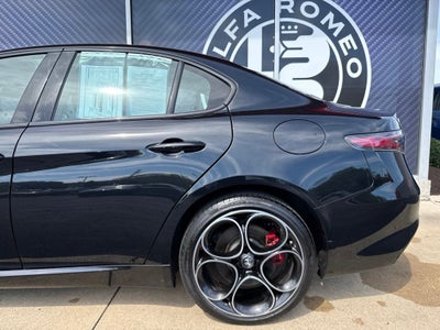 2024 Alfa Romeo Giulia Competizione