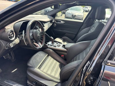 2024 Alfa Romeo Giulia Competizione