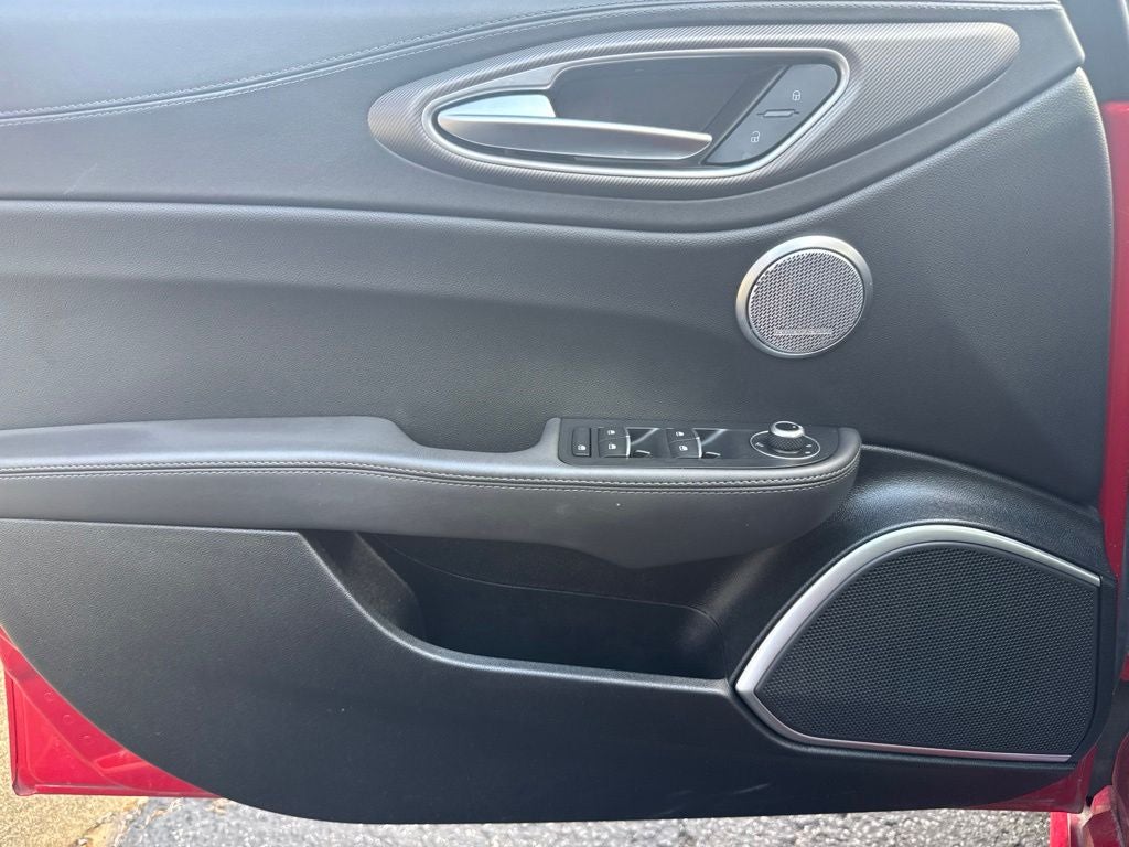 2023 Alfa Romeo Giulia Veloce