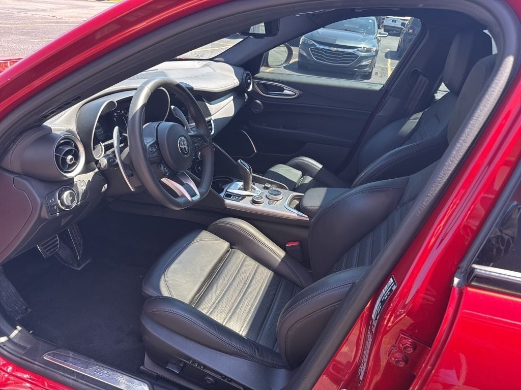 2023 Alfa Romeo Giulia Veloce
