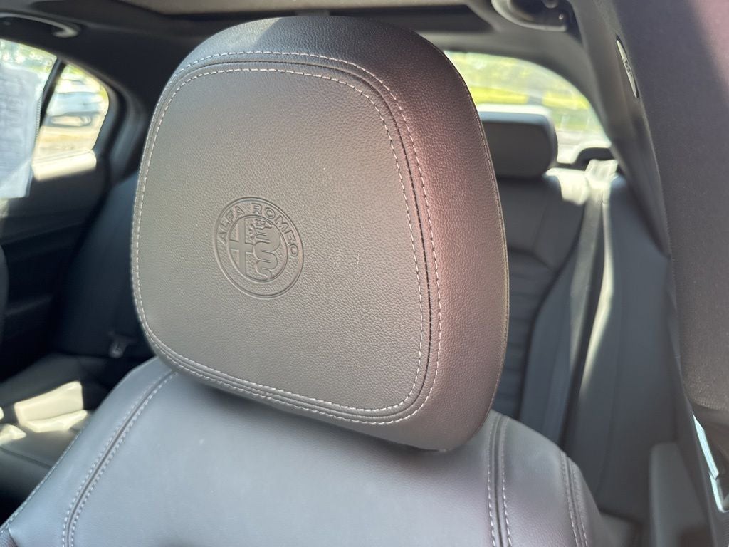 2023 Alfa Romeo Giulia Veloce