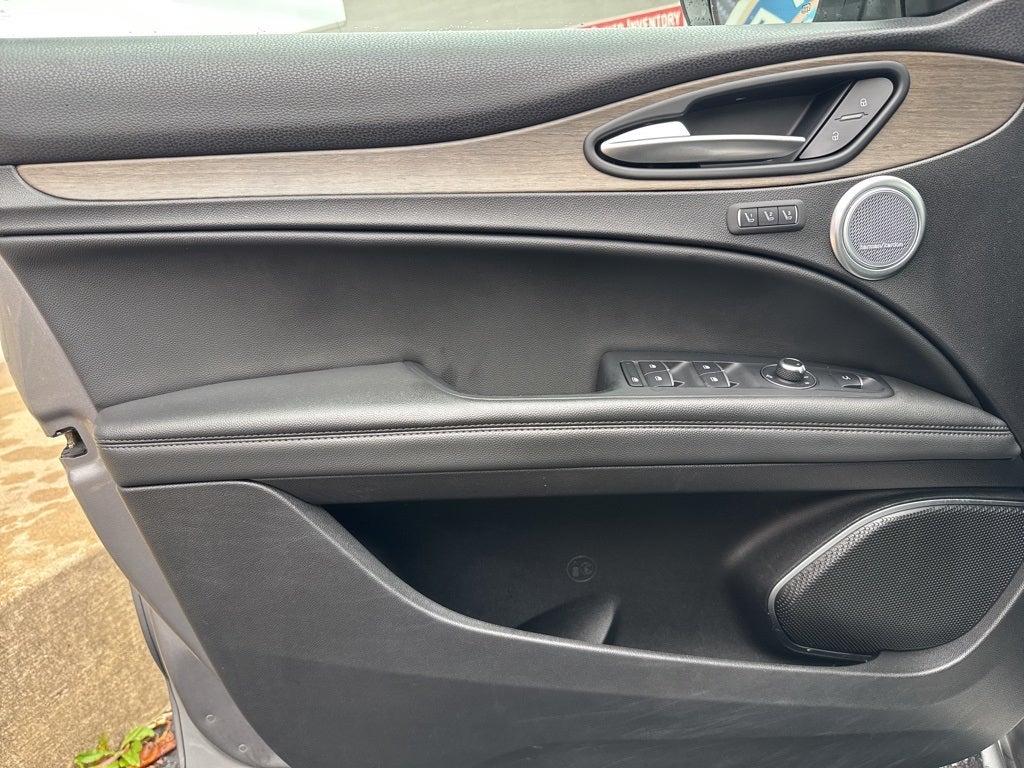 2018 Alfa Romeo Stelvio Ti