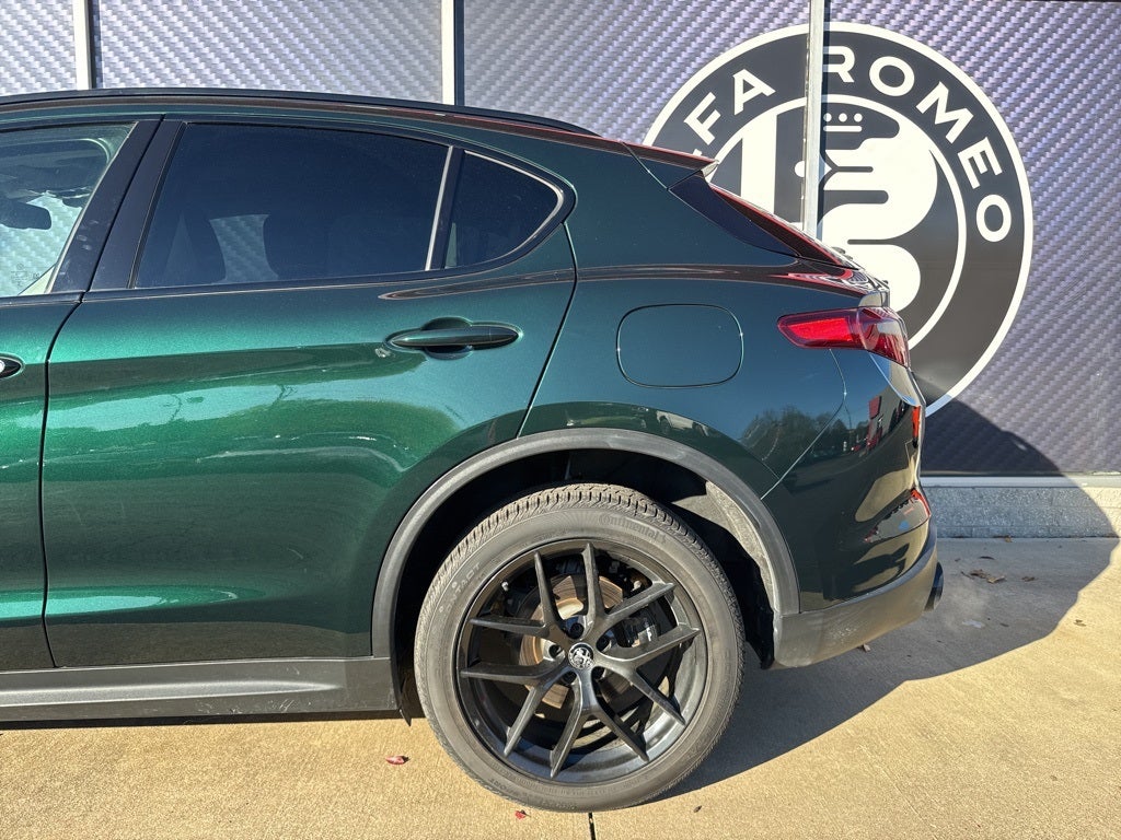2019 Alfa Romeo Stelvio Sport