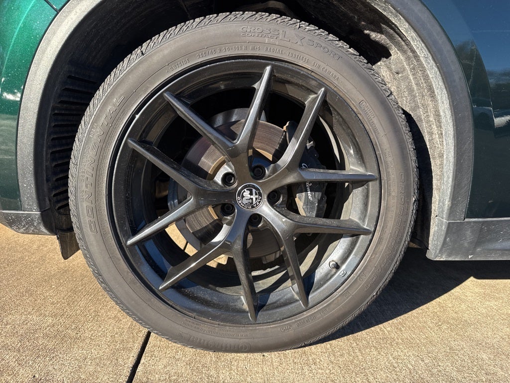 2019 Alfa Romeo Stelvio Sport