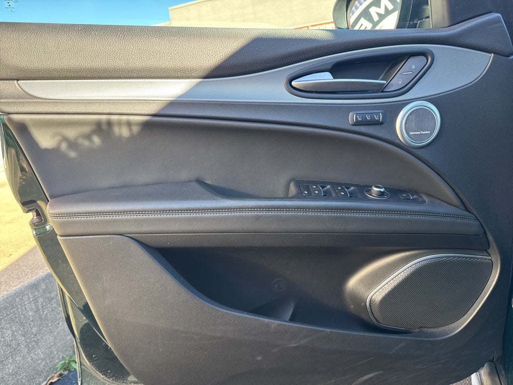 2019 Alfa Romeo Stelvio Sport