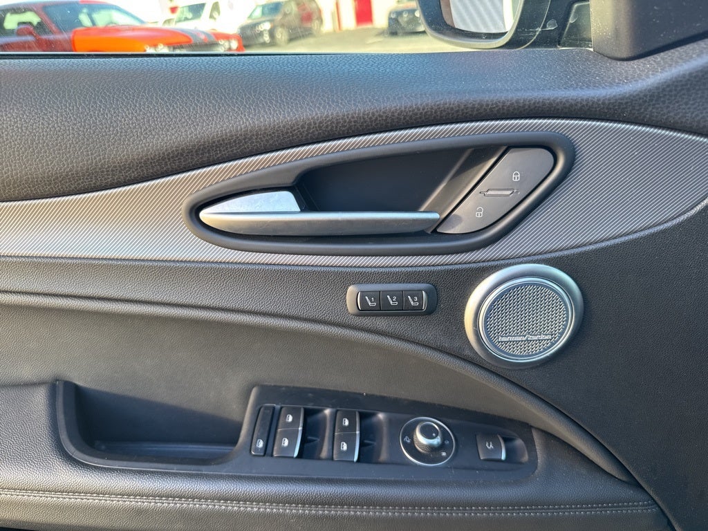 2019 Alfa Romeo Stelvio Sport