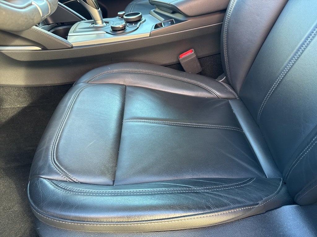 2019 Alfa Romeo Stelvio Sport