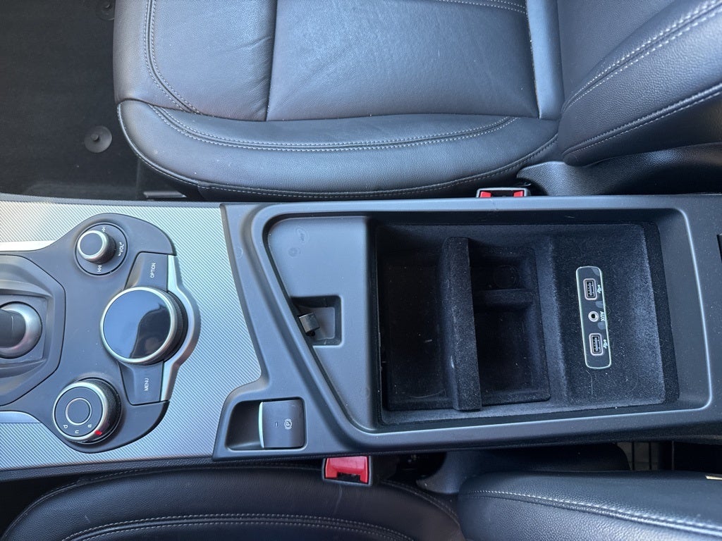 2019 Alfa Romeo Stelvio Sport