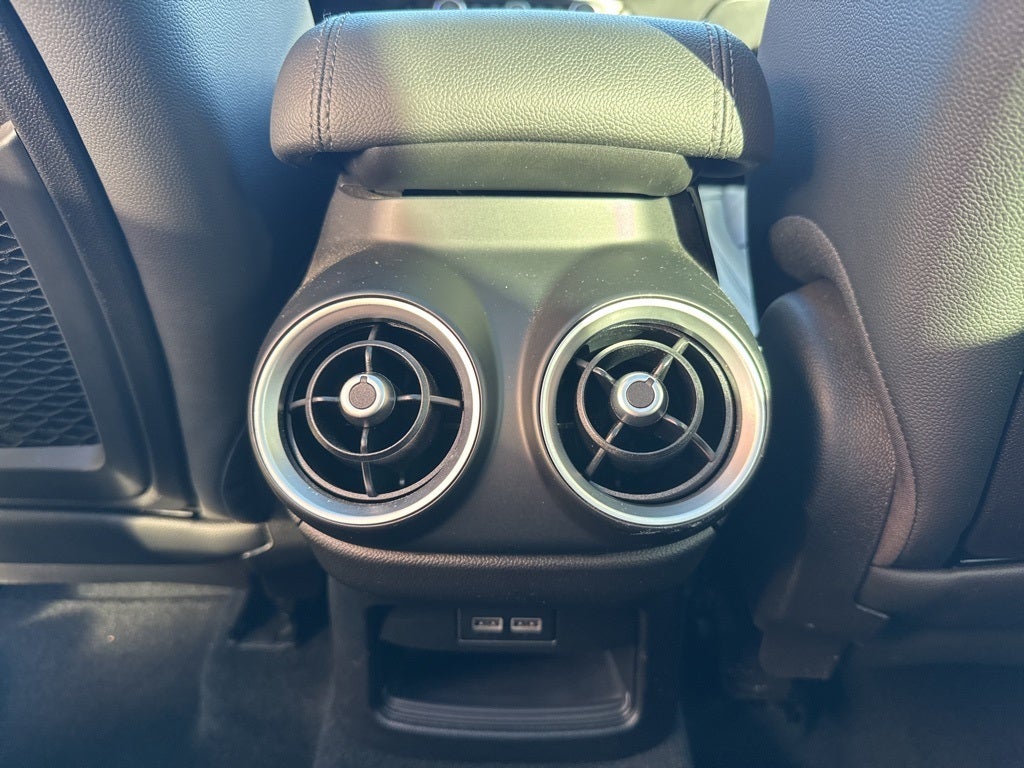 2019 Alfa Romeo Stelvio Sport