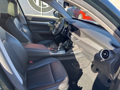 2019 Alfa Romeo Stelvio Sport