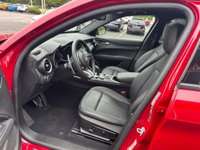 2023 Alfa Romeo Stelvio Sprint