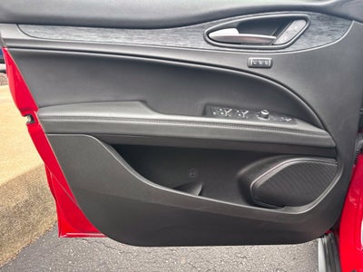 2023 Alfa Romeo Stelvio Sprint