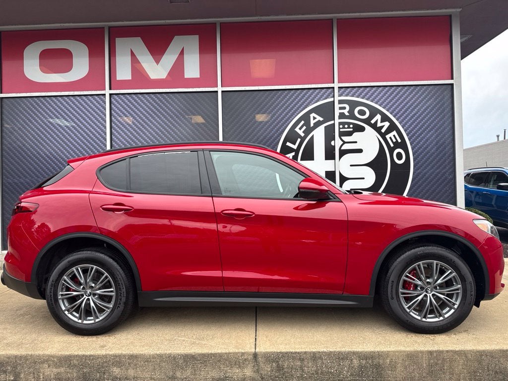 2023 Alfa Romeo Stelvio Sprint