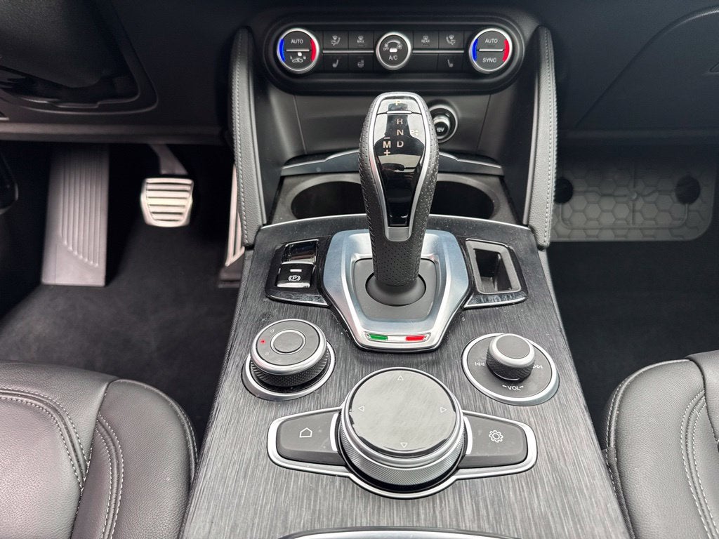 2023 Alfa Romeo Stelvio Sprint