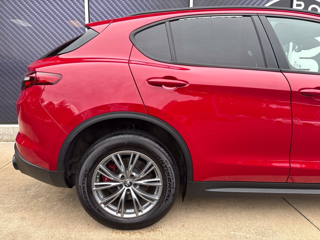 2023 Alfa Romeo Stelvio Sprint
